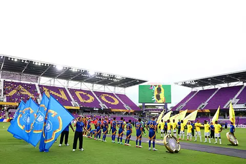 كأنها ودية.. الحضور الجماهيري في مباراة صنداونز وأولسان يحبط فيفا (صور)